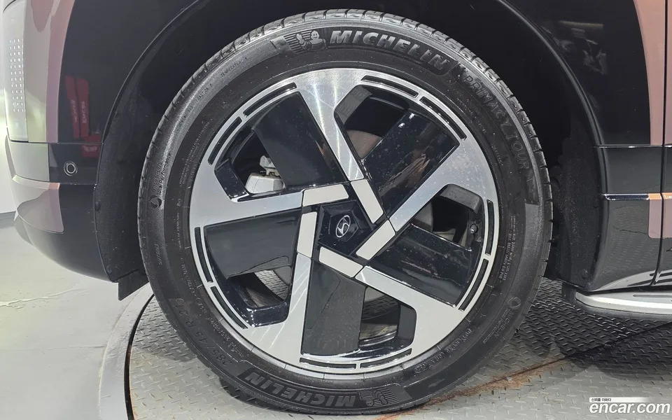 Hyundai Ioniq 9 AWD 2025 — thumbnail 5