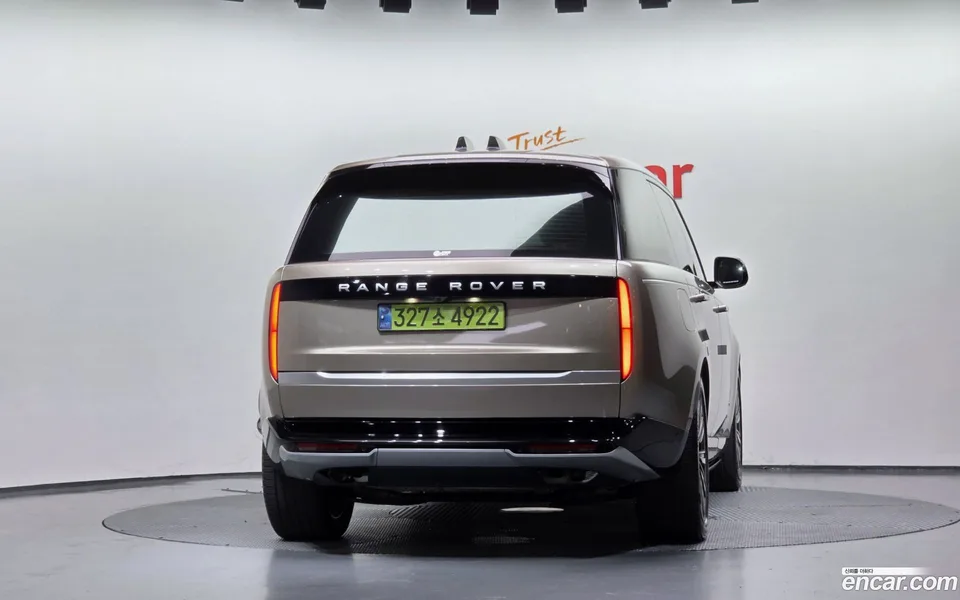 Land Rover Range Rover P530 AB LWB 2024 — миниатюра 4