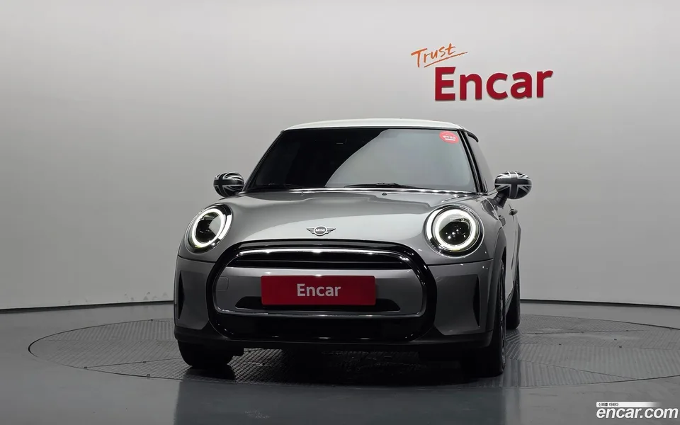 MINI Cooper 2023 — thumbnail 3