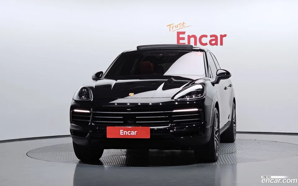 Porsche Cayenne 3.0 2023 — thumbnail 3
