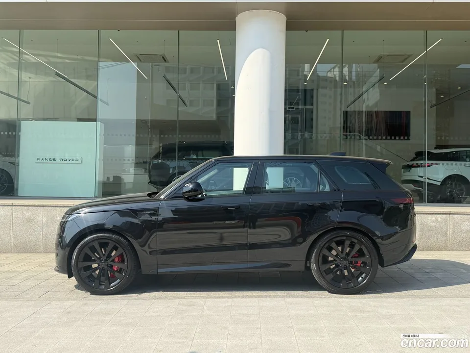 Land Rover Range Rover Sport P400 AB 2026 — thumbnail 2