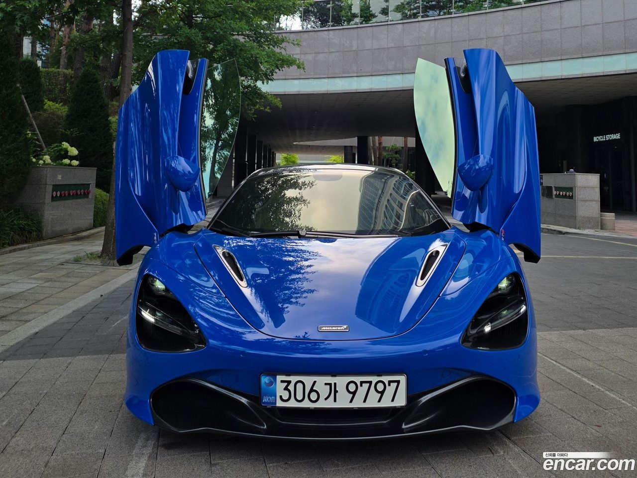 McLaren 720S 2022 — 3