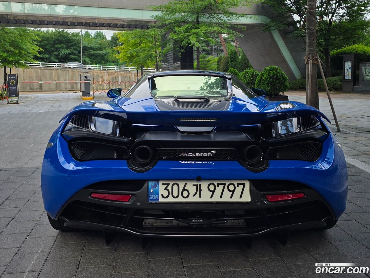 McLaren 720S 2022 — 4