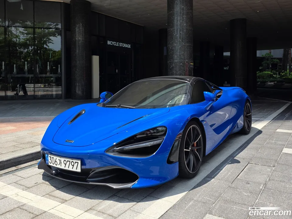 McLaren 720S 4.0 2022 — photo 1, buy with delivery to Moscow