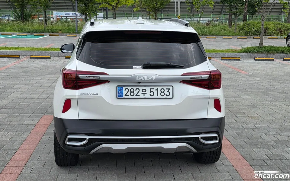 Kia Seltos 1.6 2WD 2022 — thumbnail 2
