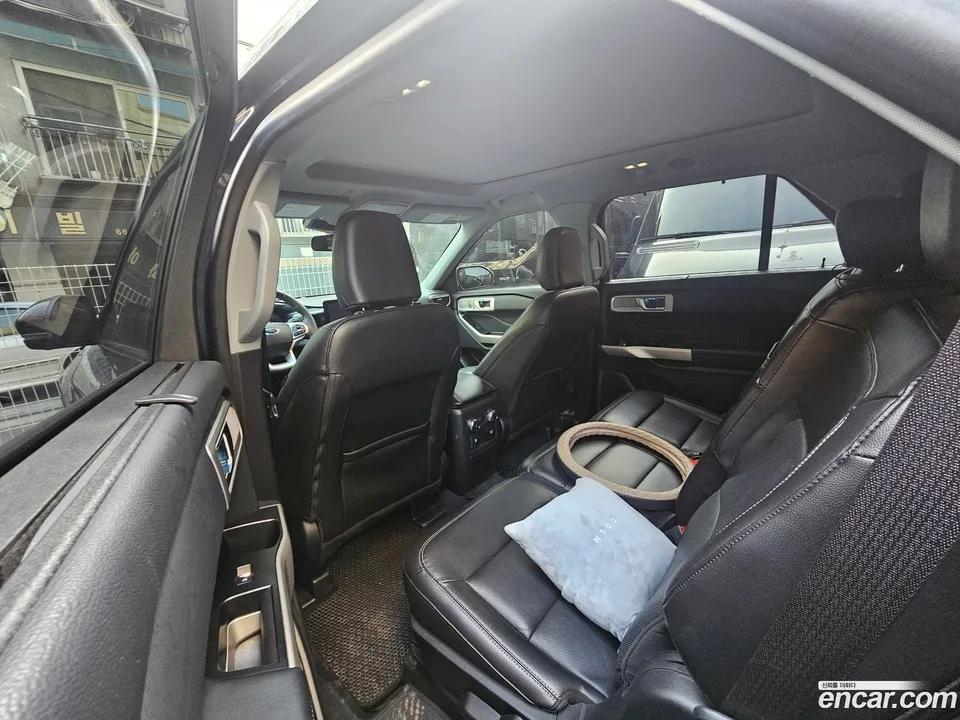 Ford Explorer 2.3 4WD 2022 — thumbnail 2