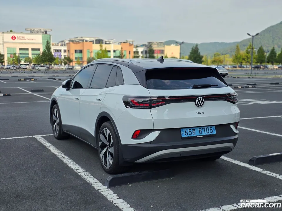 Volkswagen ID.4 2025 — thumbnail 4