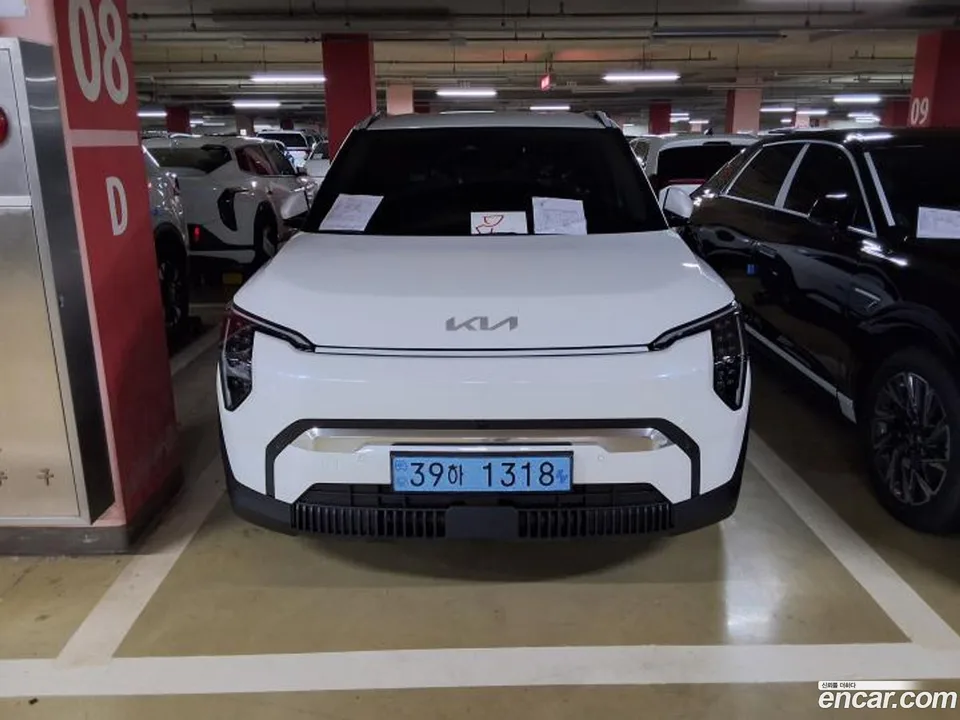 Kia EV3 2WD 2026 — photo 1, buy with delivery to Moscow