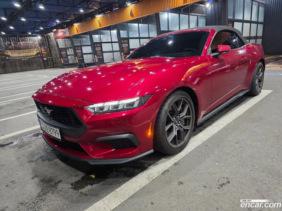 Ford Mustang 2.3 2024 — photo 1, buy with delivery to Moscow