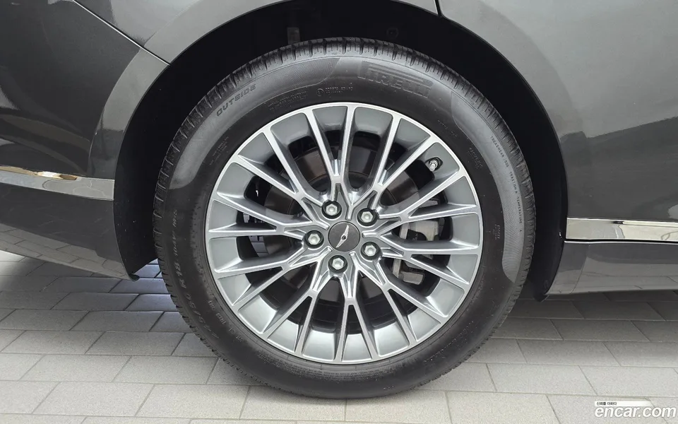 Genesis G80 2.5 2WD 2023 — thumbnail 2