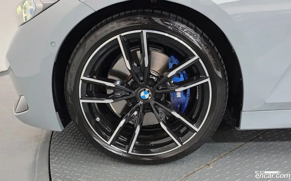 BMW 3 Series M340i 2024 — thumbnail 2