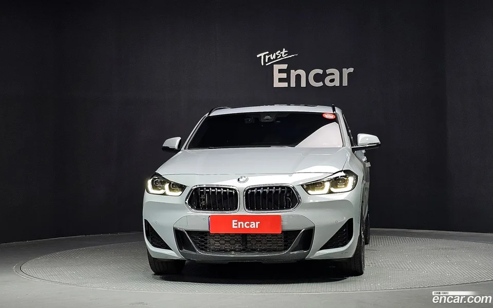 BMW X2 xDrive20i M 2023 — thumbnail 3