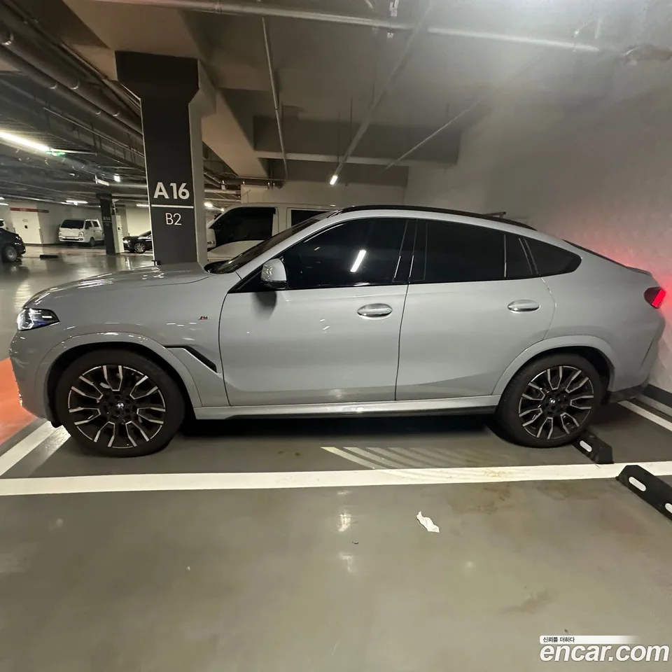 BMW X6 xDrive40i M 2026 — photo 1, buy with delivery to Moscow
