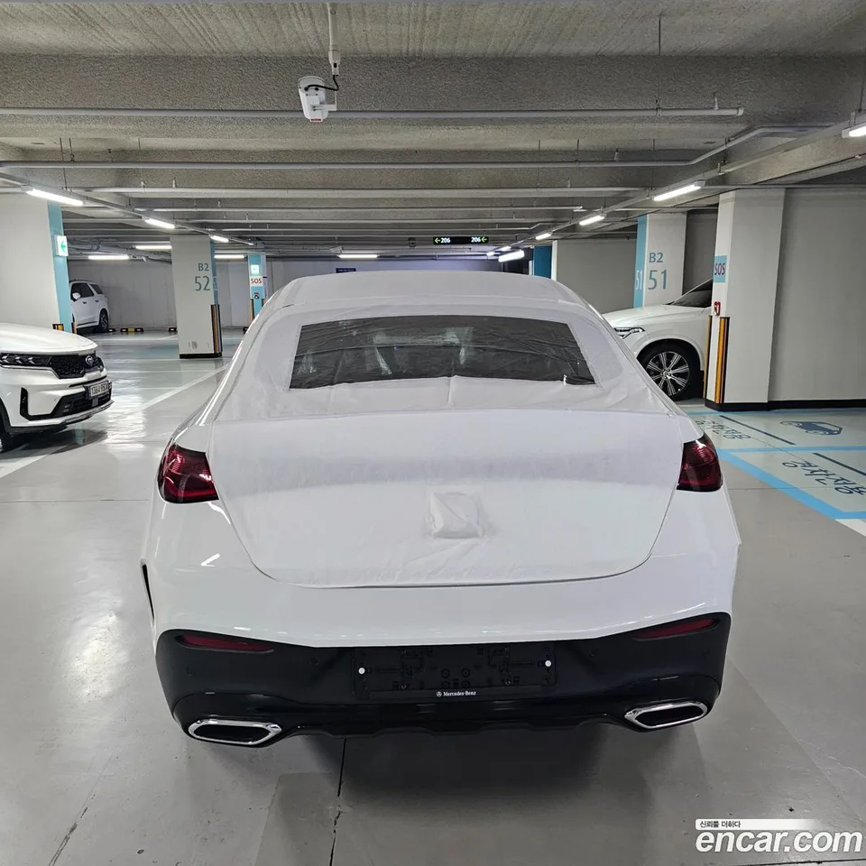 Mercedes-Benz GLC-Class GLC300 4MATIC 2026 — thumbnail 4