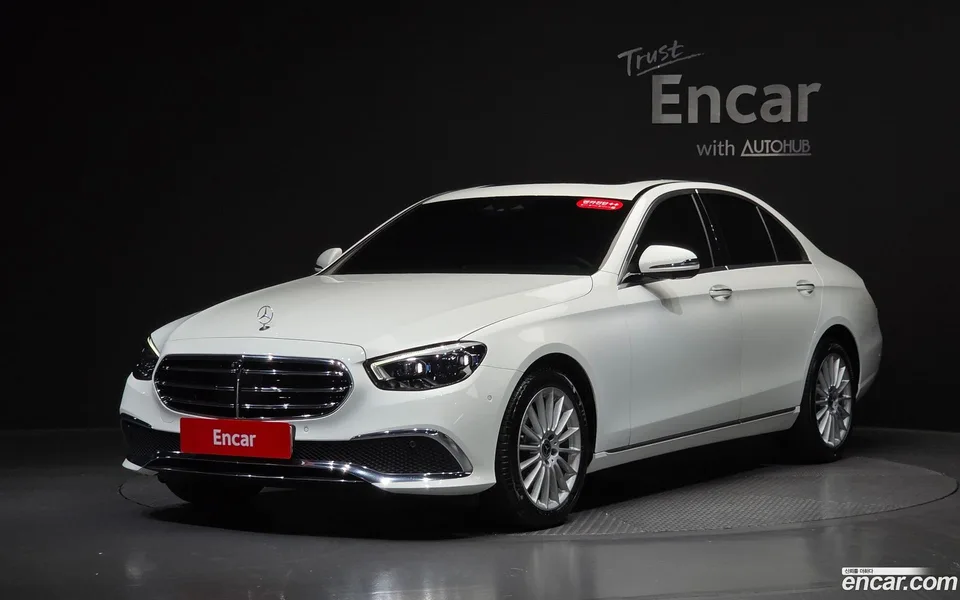 Mercedes-Benz E-Class 2022