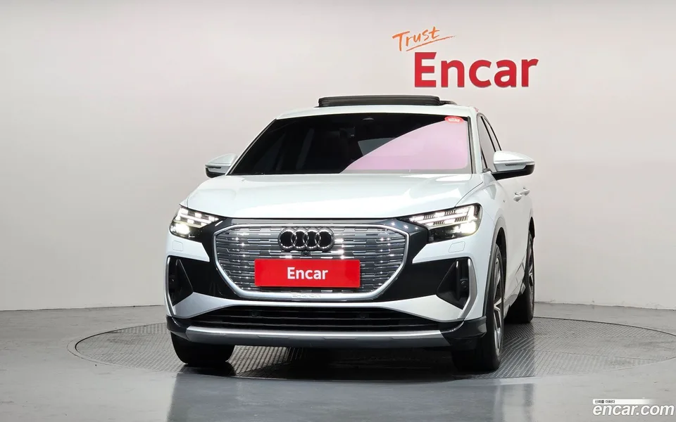 Audi Q4 e-tron 40 2022 — миниатюра 3
