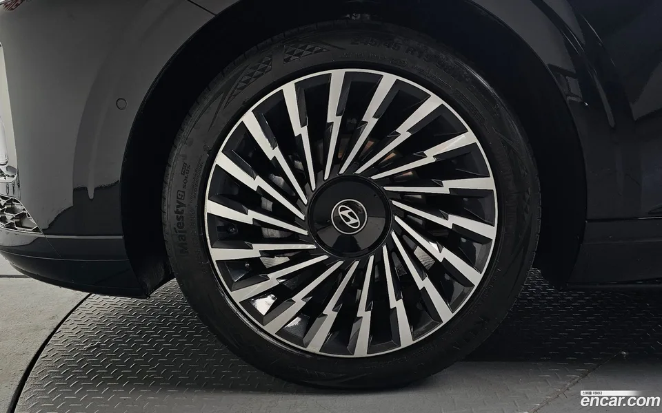 Hyundai Grandeur Hybrid 2024 — thumbnail 2