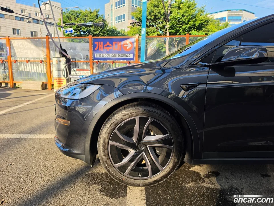 Tesla Model X AWD 2026 — thumbnail 2