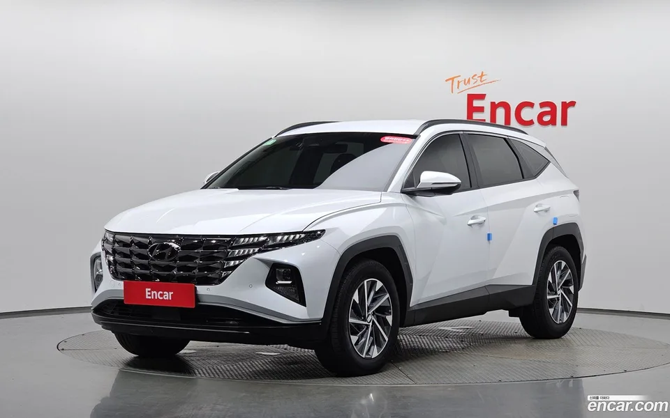 Hyundai Tucson Hybrid 2WD 2023 — photo 1, buy with delivery to Moscow