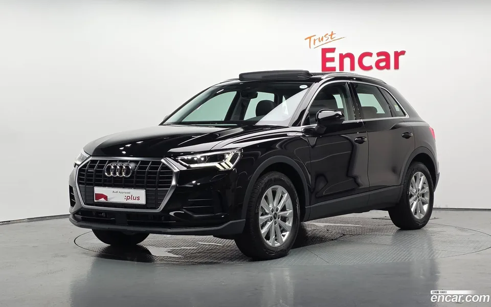 Audi Q3 40 TFSI 2025 — photo 1, buy with delivery to Moscow