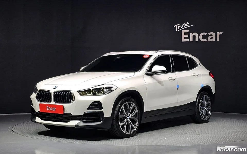 BMW X2 xDrive20i 2022 — photo 1, buy with delivery to Moscow