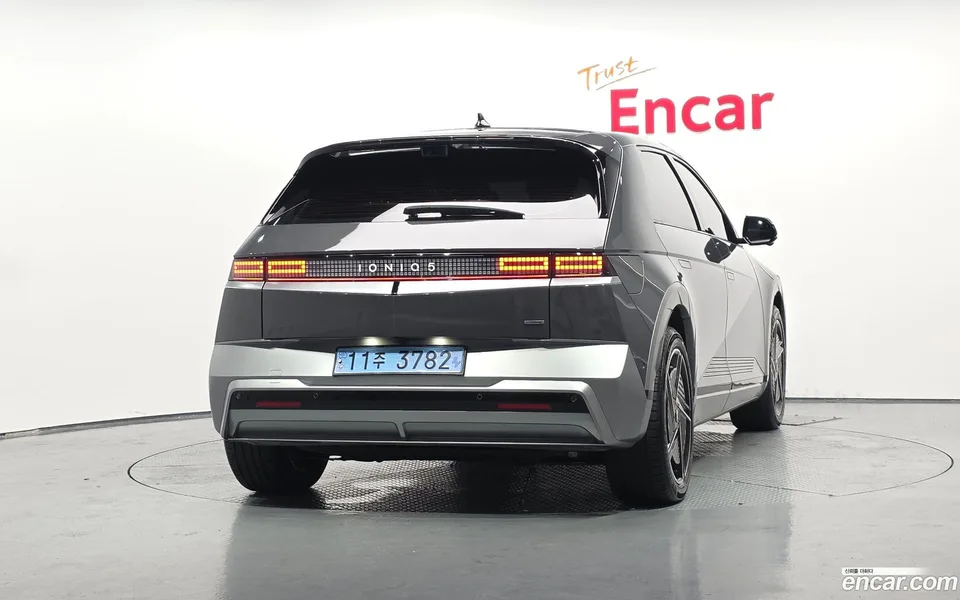 Hyundai Ioniq 5 AWD 2025 — thumbnail 4