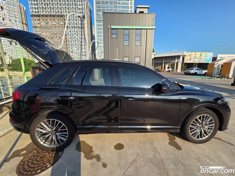 Audi Q3 40 TFSI 2025 — thumbnail 4