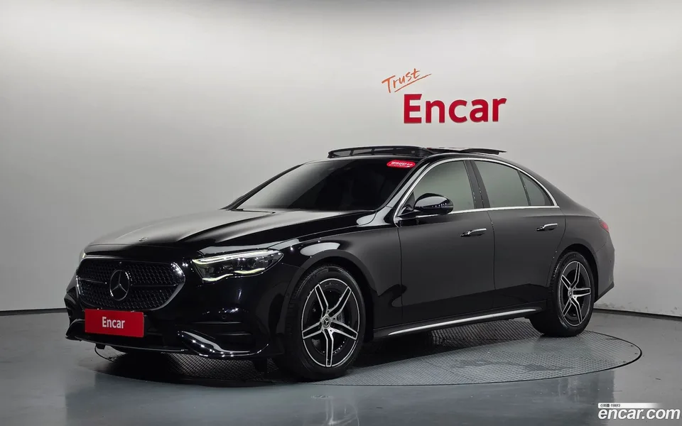 Mercedes-Benz E-Class 2024