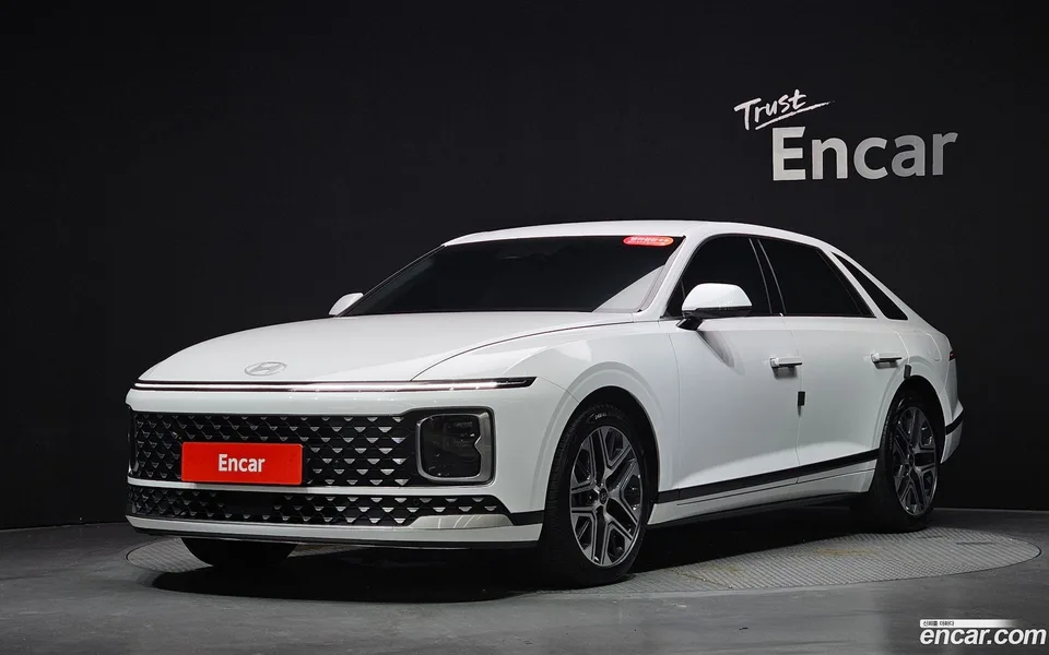 Hyundai Grandeur Hybrid 2025 — photo 1, buy with delivery to Moscow