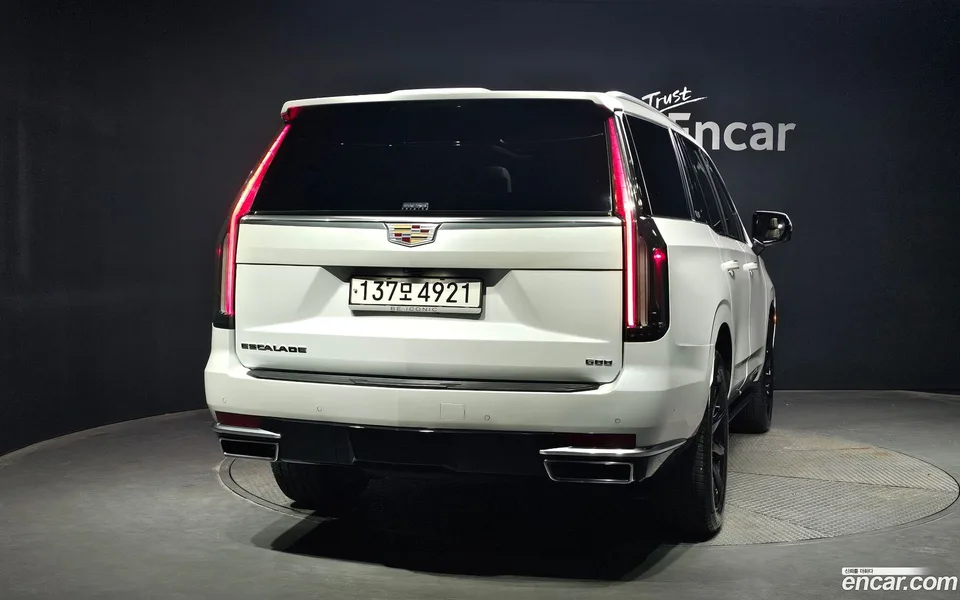 Cadillac Escalade 6.2 2022 — миниатюра 4