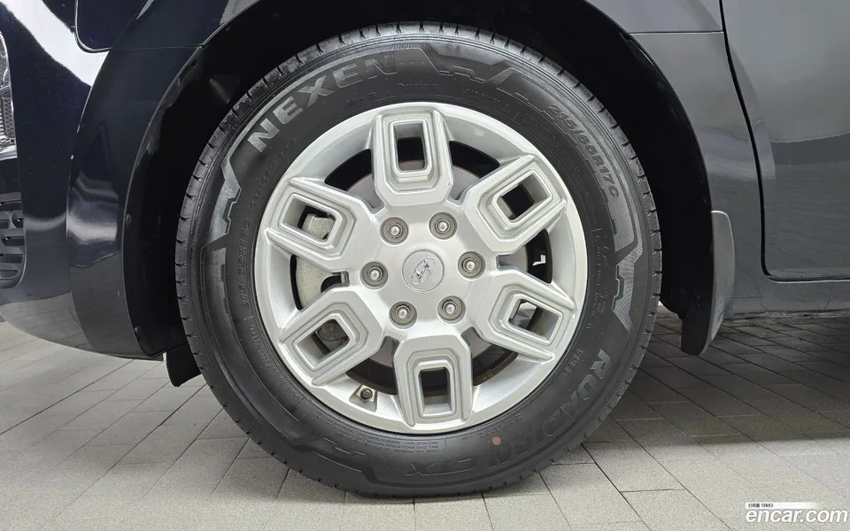 Hyundai Staria 3 2022 — thumbnail 2
