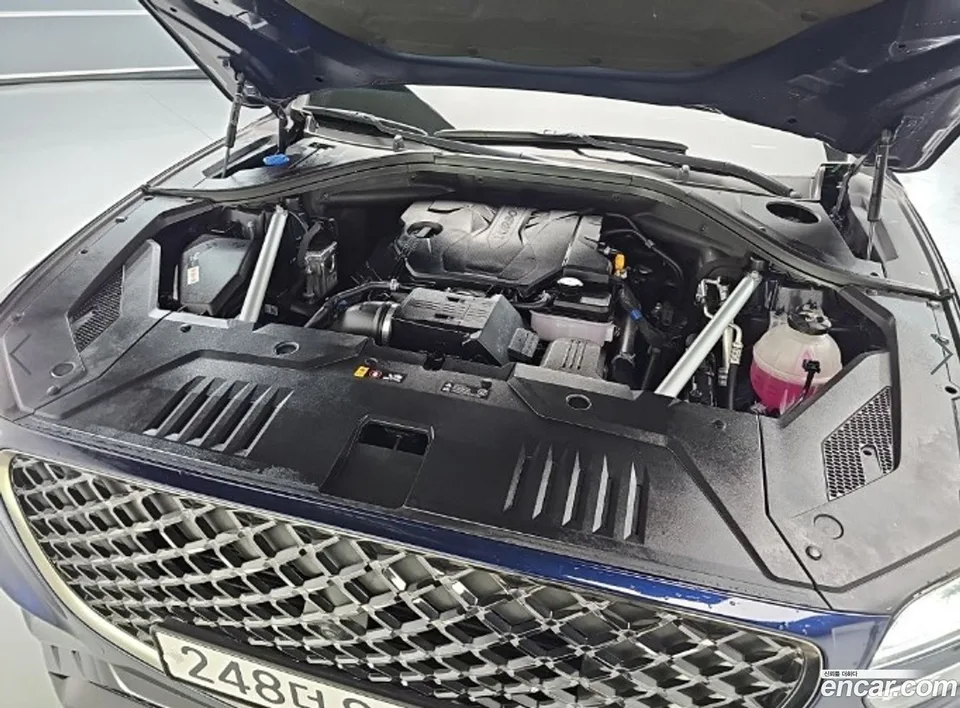Genesis GV70 2.5T 2WD 2024 — thumbnail 2
