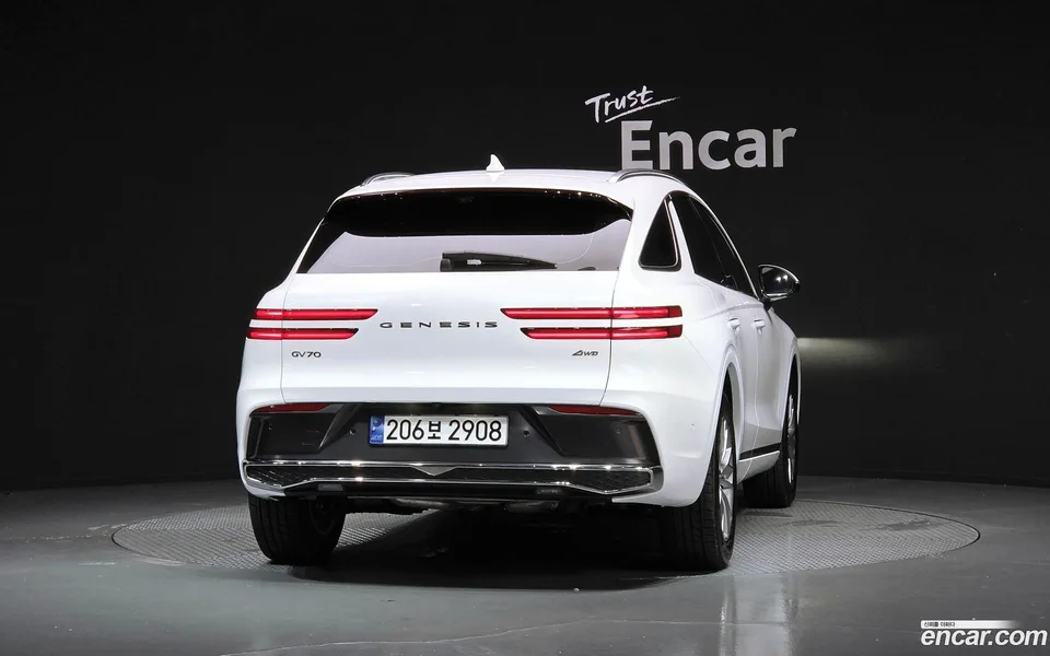 Genesis GV70 2.5T AWD 2024 — thumbnail 4