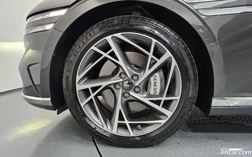 Genesis G90 3.5 AWD 2022 — thumbnail 2