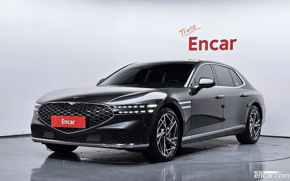 Genesis G90 3.5 AWD 2022 — photo 1, buy with delivery to Moscow