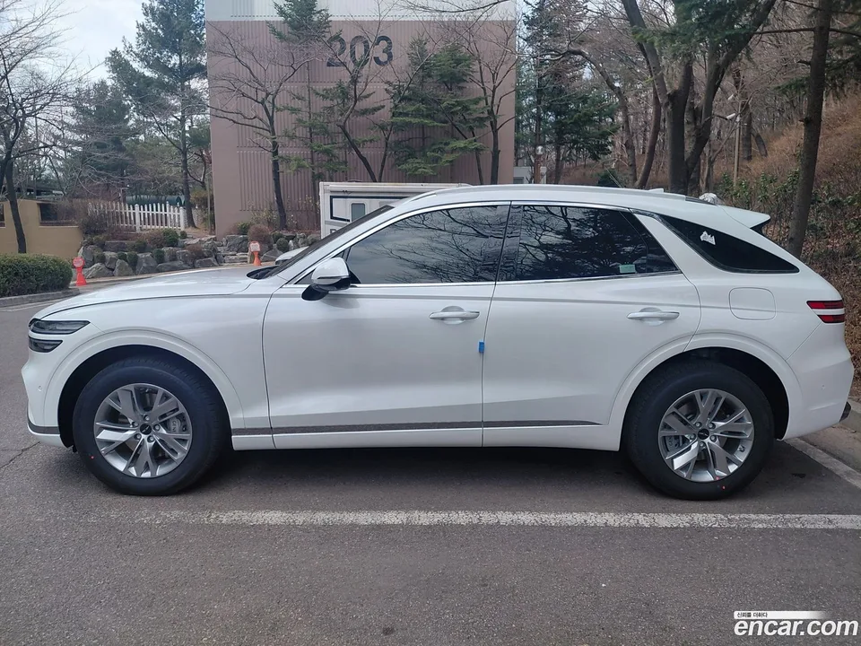 Genesis GV70 2.5T AWD 2026 — thumbnail 3