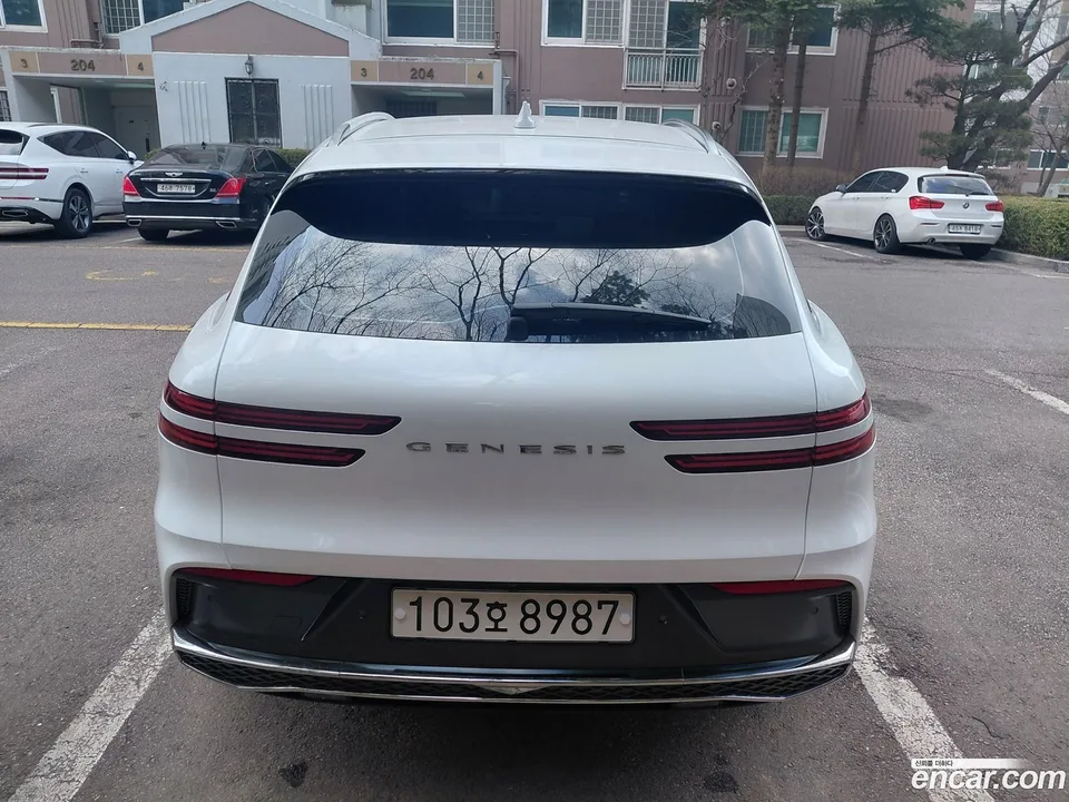 Genesis GV70 2.5T AWD 2026 — thumbnail 4