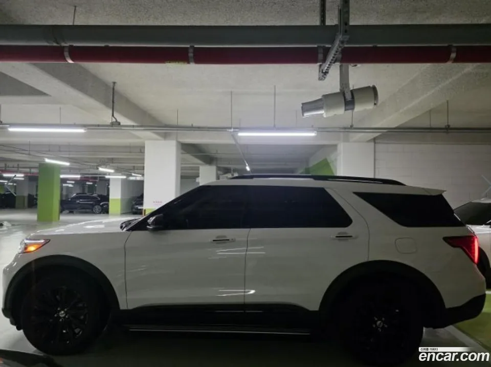 Ford Explorer 3.3 2022 — thumbnail 3