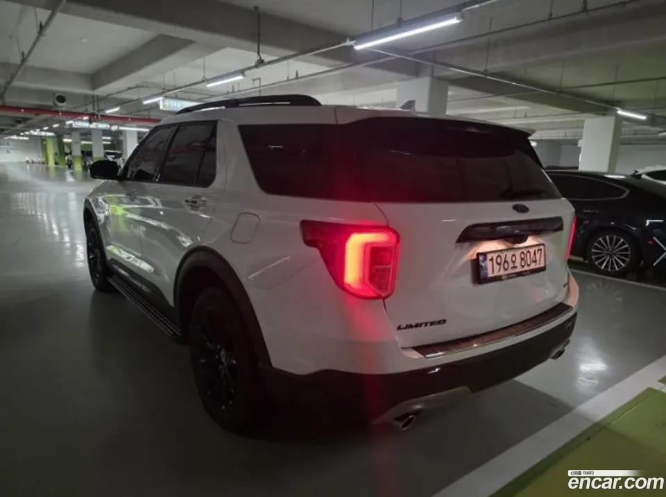 Ford Explorer 3.3 2022 — thumbnail 4
