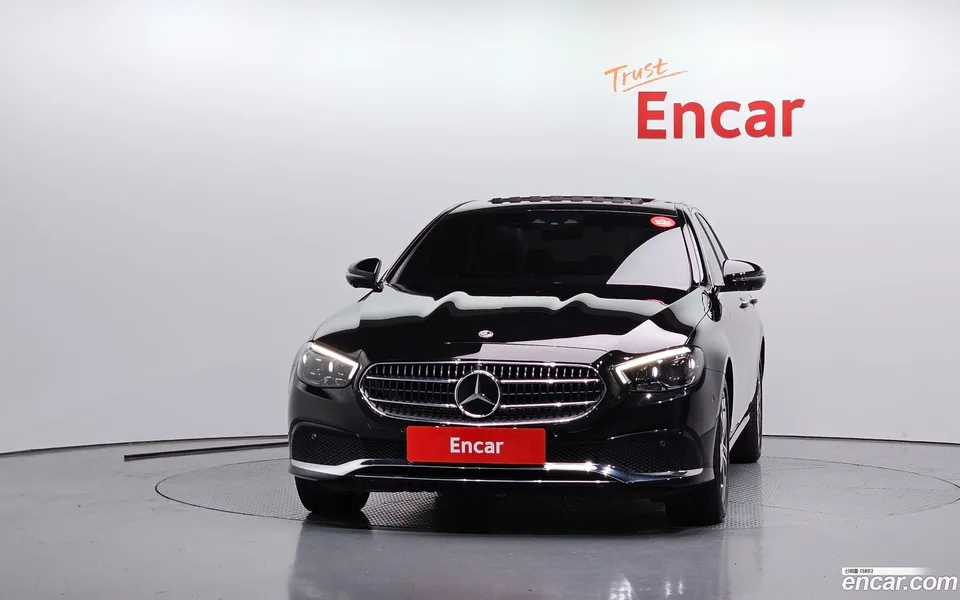 Mercedes-Benz E-Class E350 4MATIC 2022 — thumbnail 3