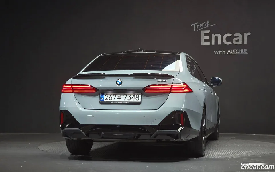 BMW 5 Series 520i M 2025 — thumbnail 4