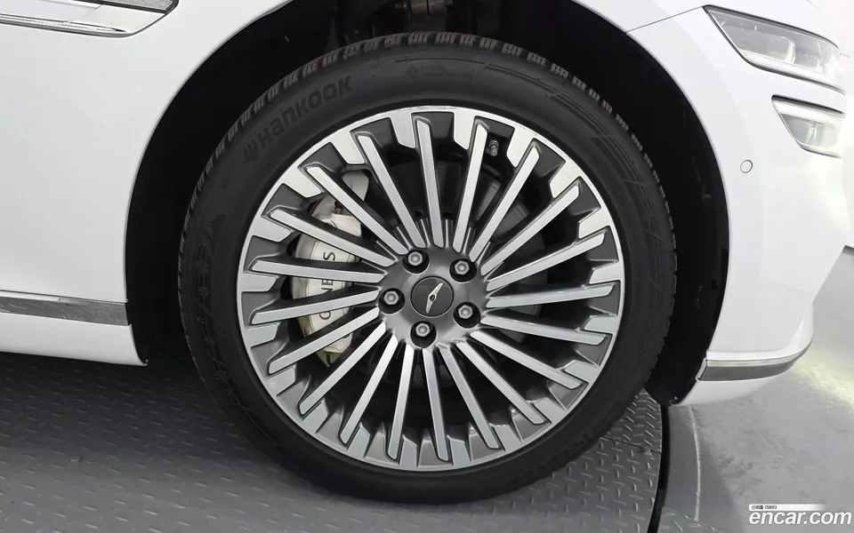 Genesis Electrified G80 e-AWD 2023 — thumbnail 5