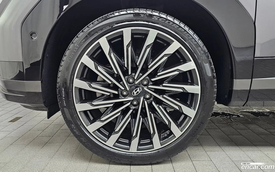 Hyundai SantaFe 2.5T 2WD 2023 — thumbnail 2