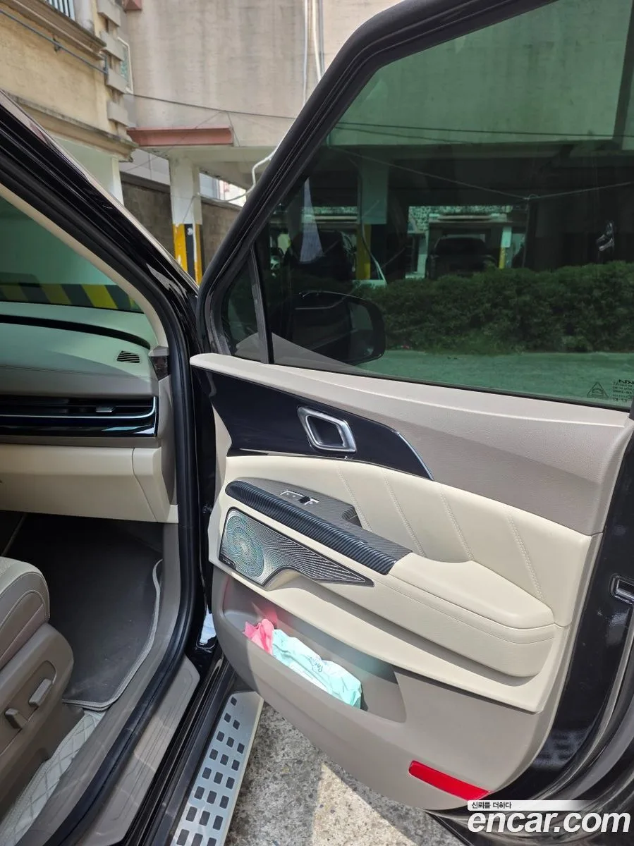 Kia Carnival 7 2025 — thumbnail 2