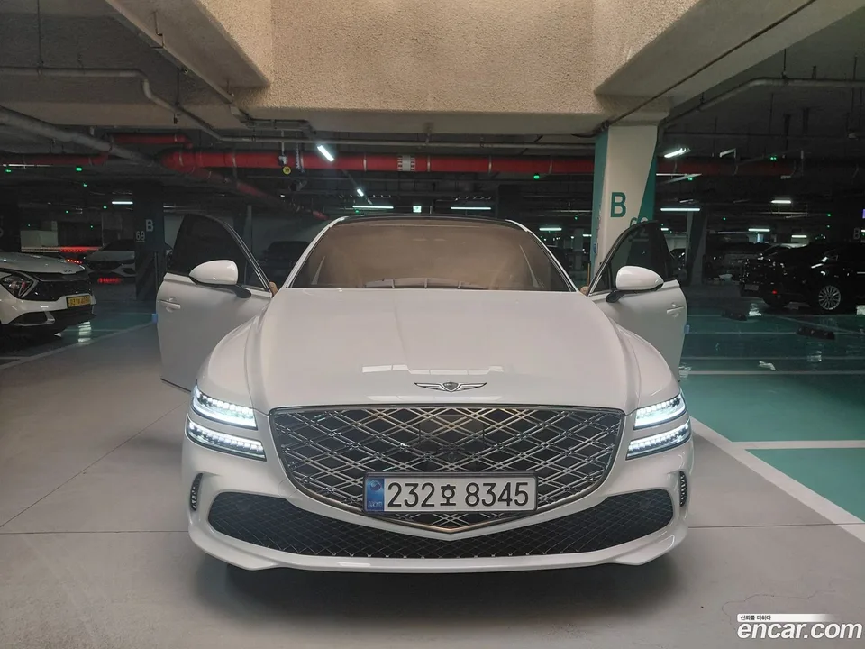 Genesis G80 2.5 2WD 2026 — photo 1, buy with delivery to Moscow