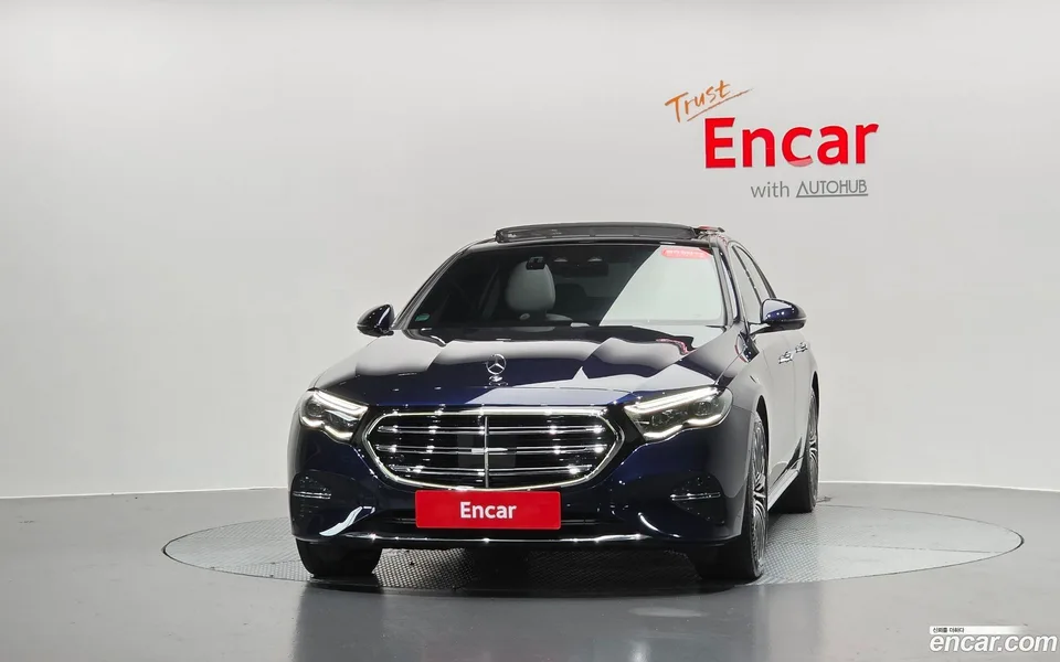 Mercedes-Benz E-Class E450 4MATIC 2024 — thumbnail 3