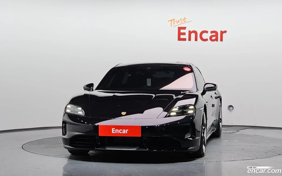 Porsche Taycan GTS 2025 — thumbnail 3
