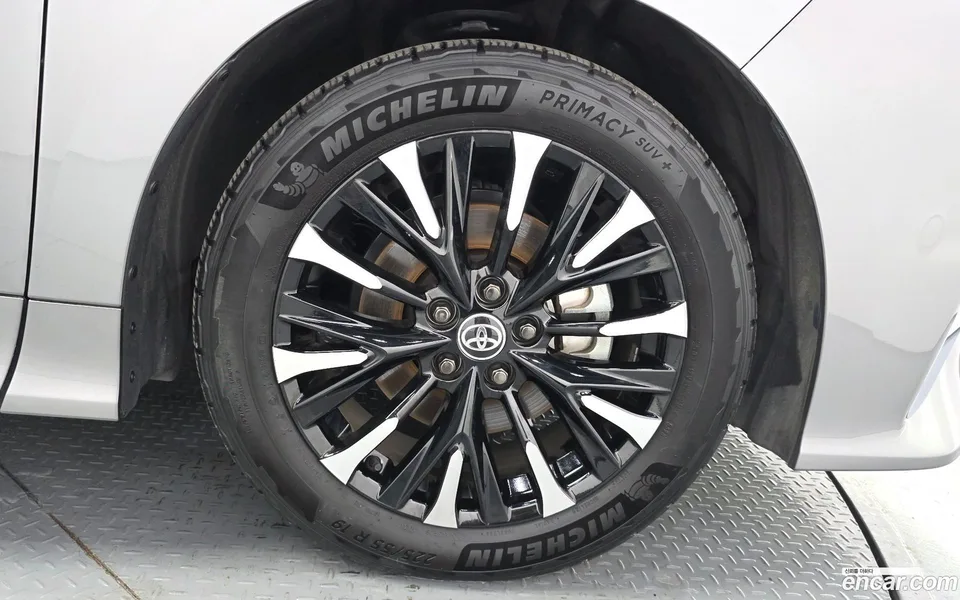 Toyota Alphard 2.5 HEV AWD 2024 — thumbnail 5