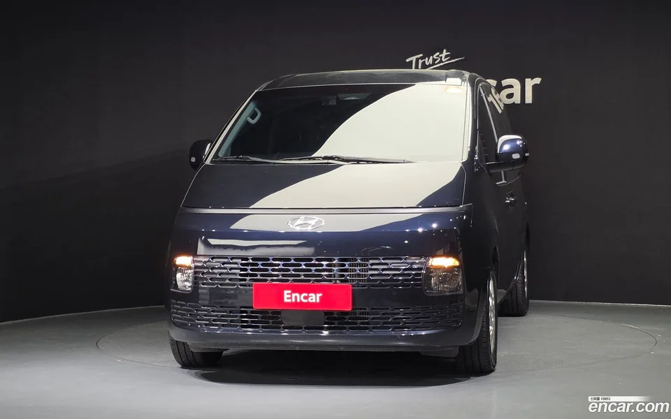Hyundai Staria 4WD 9 2022 — thumbnail 3