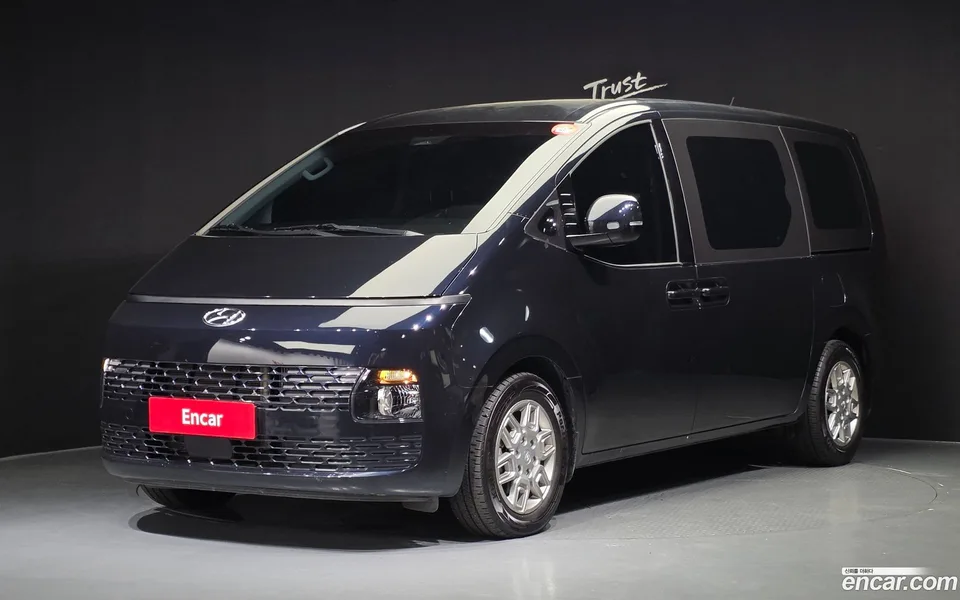 Hyundai Staria 4WD 9 2022 — photo 1, buy with delivery to Moscow